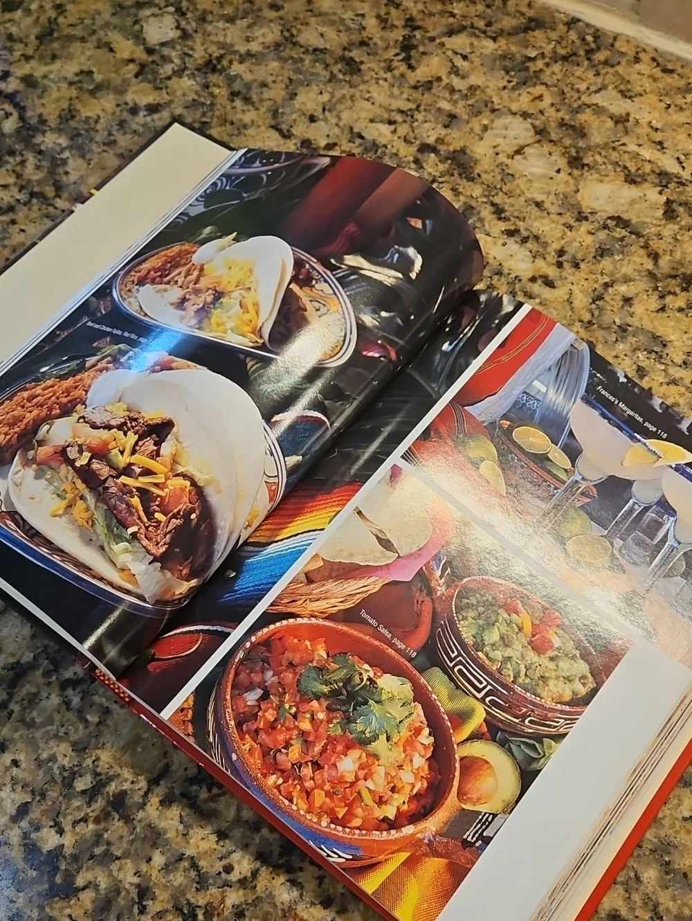 Southern Living Cookbook 2002 Annual Recipes - Yellow & Red Cover 367 Pages